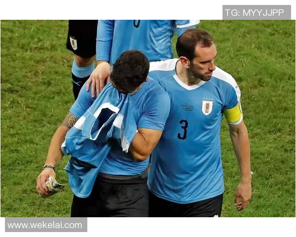 足球明星头像在暗色背景下展现独特魅力与个性风采的视觉盛宴 足球明星头像在暗色背景下展现独特魅力与个性风采的视觉盛宴