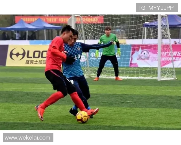 王辉与足球明星的亲密接触揭秘他们背后的故事与梦想 王辉与足球明星的亲密接触揭秘他们背后的故事与梦想